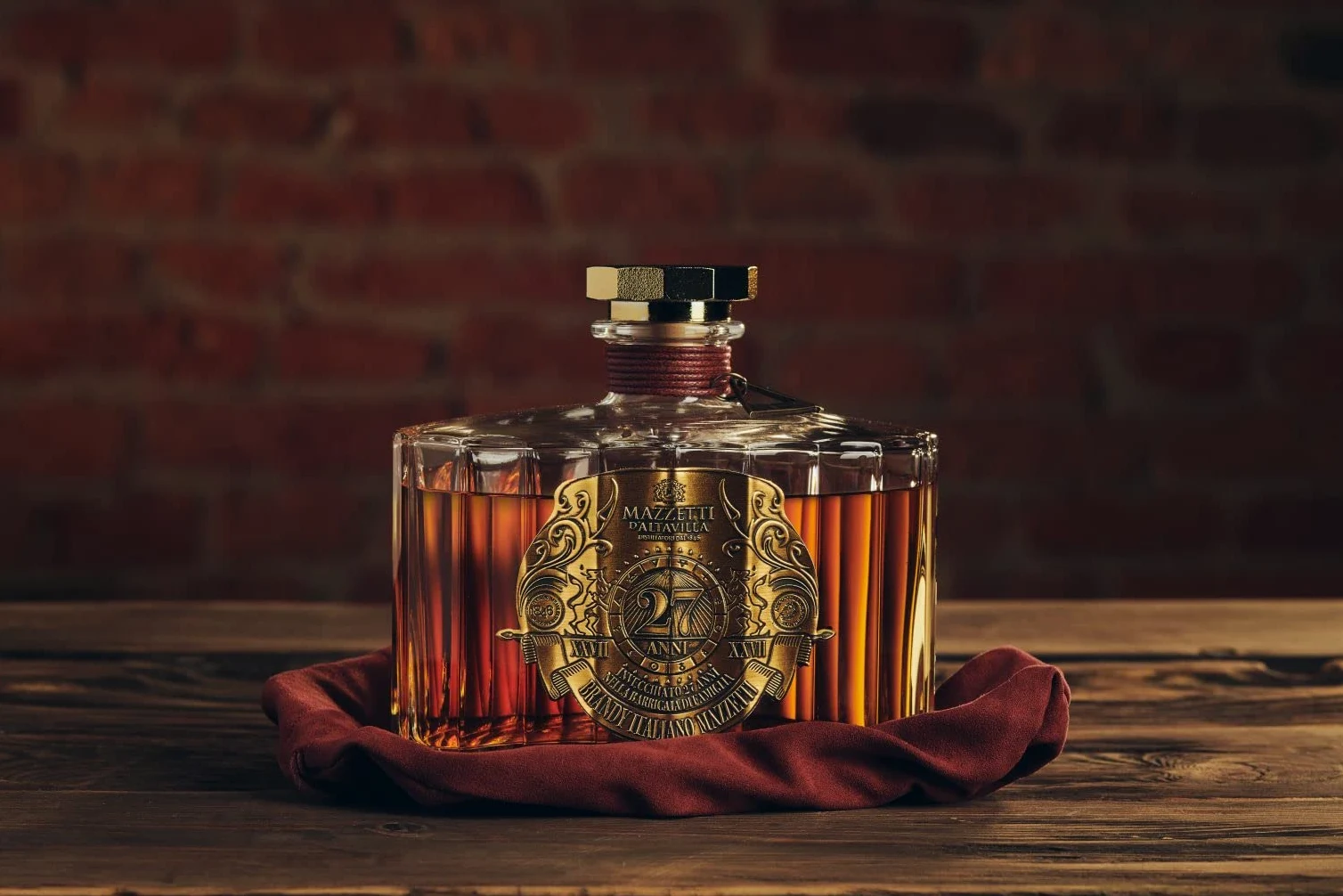 Mazzetti d'Altavilla Brandy 27 anni con Panno 0,70 lt.