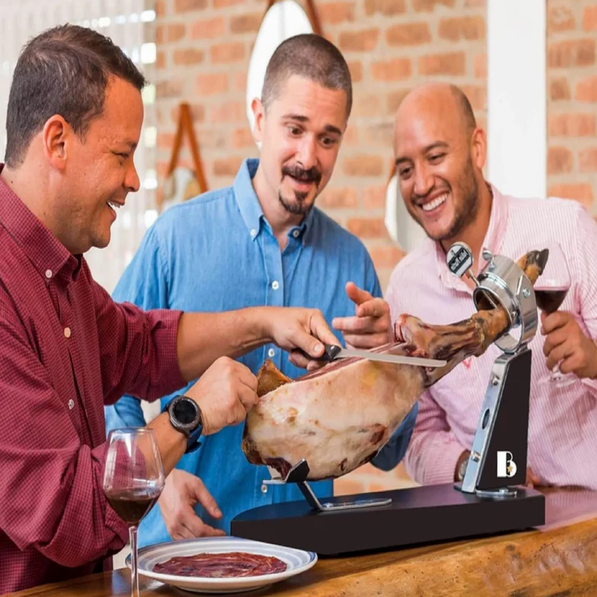 Prosciutto Iberico Pata Negra Affettato a Mano (Spalla) 100% Naturale - 100 grammi Jamon Iberico Stagionato 18-24 Mesi con Processo di Stagionatura Naturale al 100%