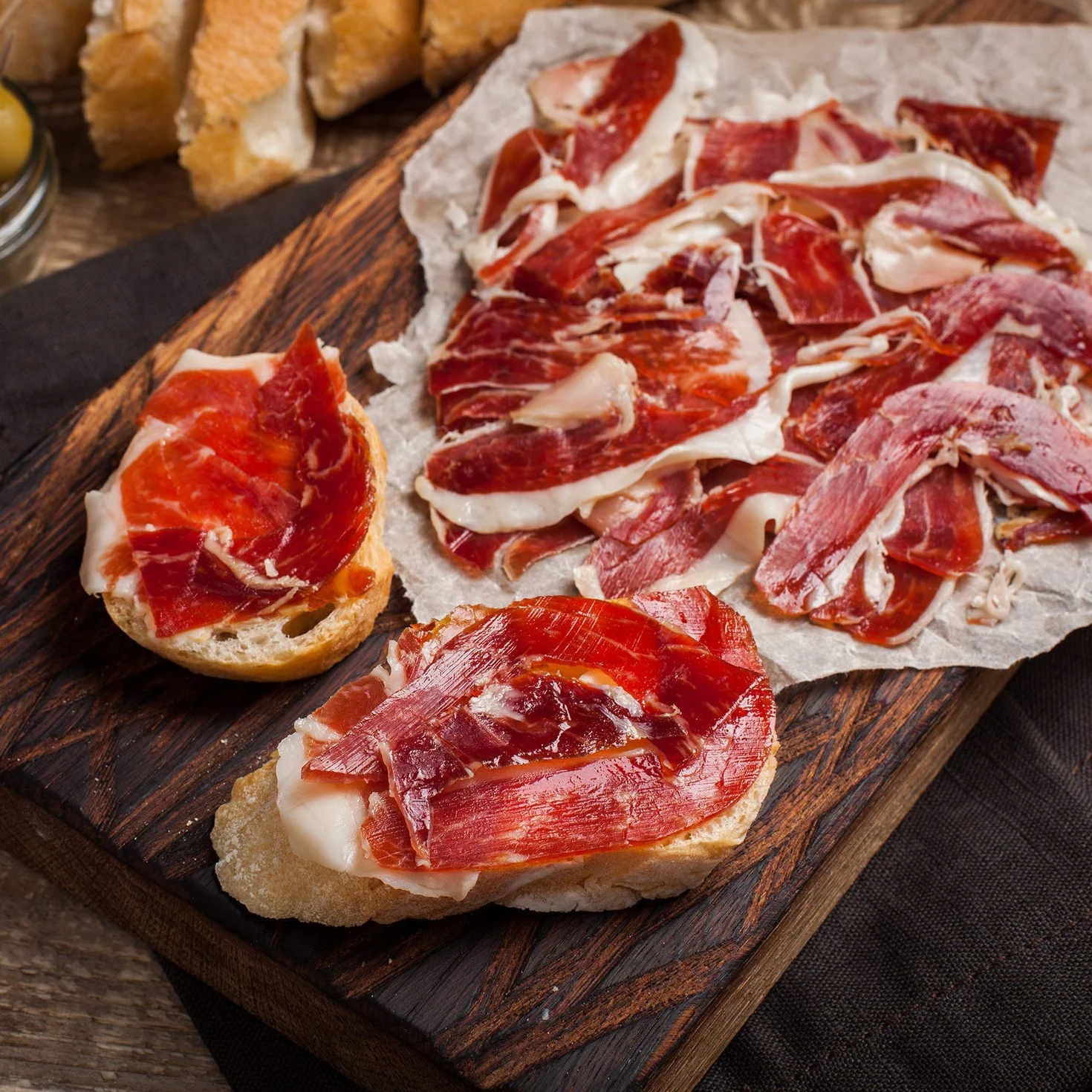 Prosciutto Iberico Crudo Tagliato a Mano 500 g (5 piatti) — Stagionatura +30 Mesi — Cert. Hycer — Guijuelo Spagnolo — Jamón Ibérico — aBeiou