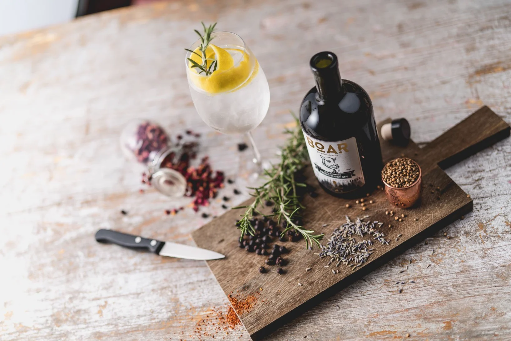 BOAR Blackforest um Dry Gin 43% Vol. 0,5l