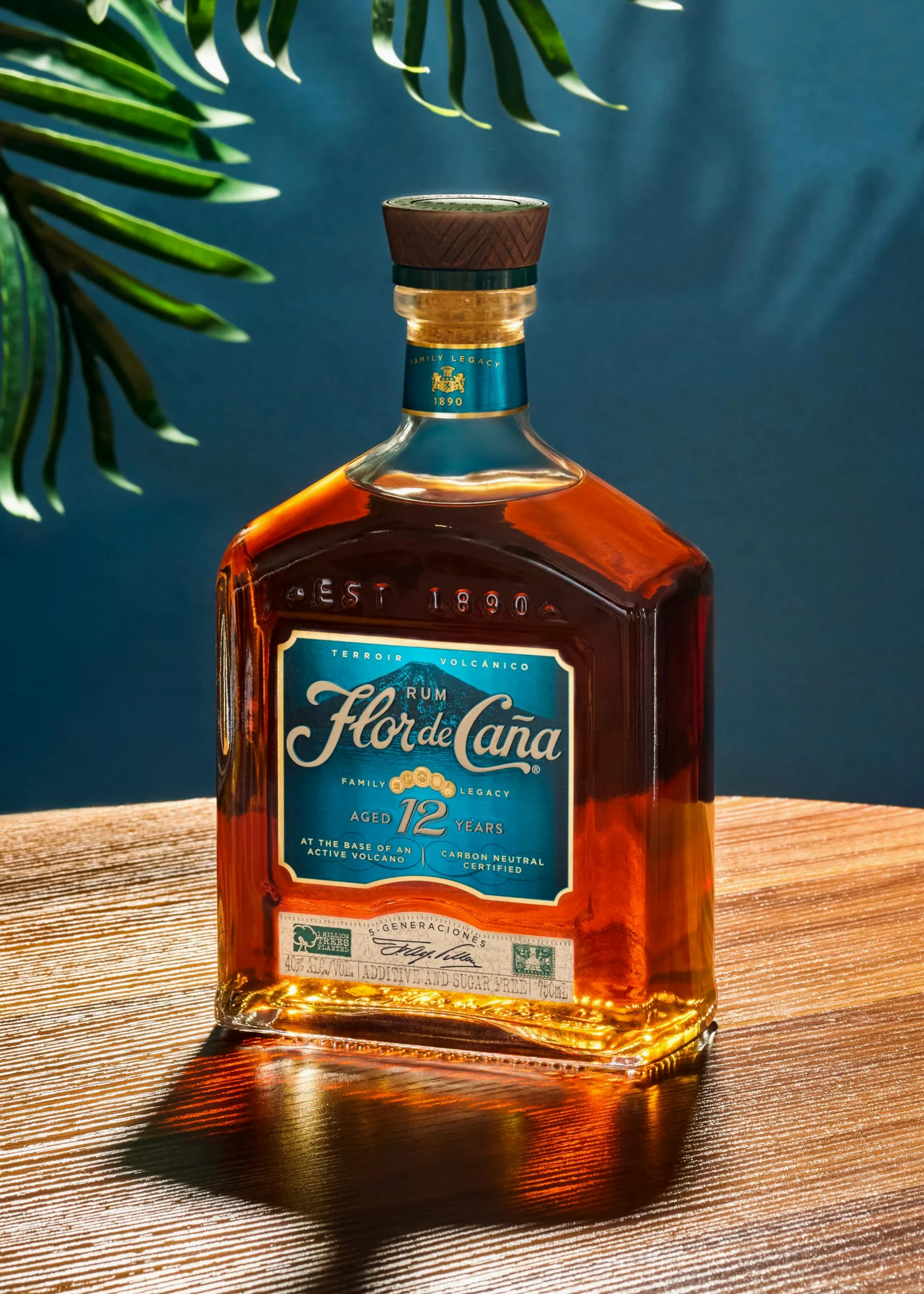 Flor de Caña 12 anni, Rum Scuro, Senza Zuccheri Aggiunti, Bottiglia da 700 ml