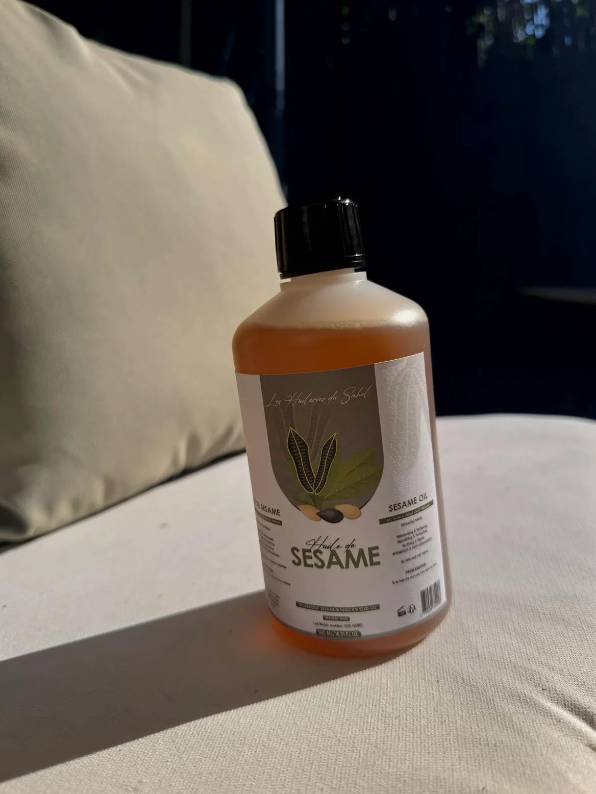 Olio di sesamo puro e naturale – spremuto a freddo – viso, corpo, capelli & massaggio – ricco di vitamina e antiossidanti – uso cosmetico