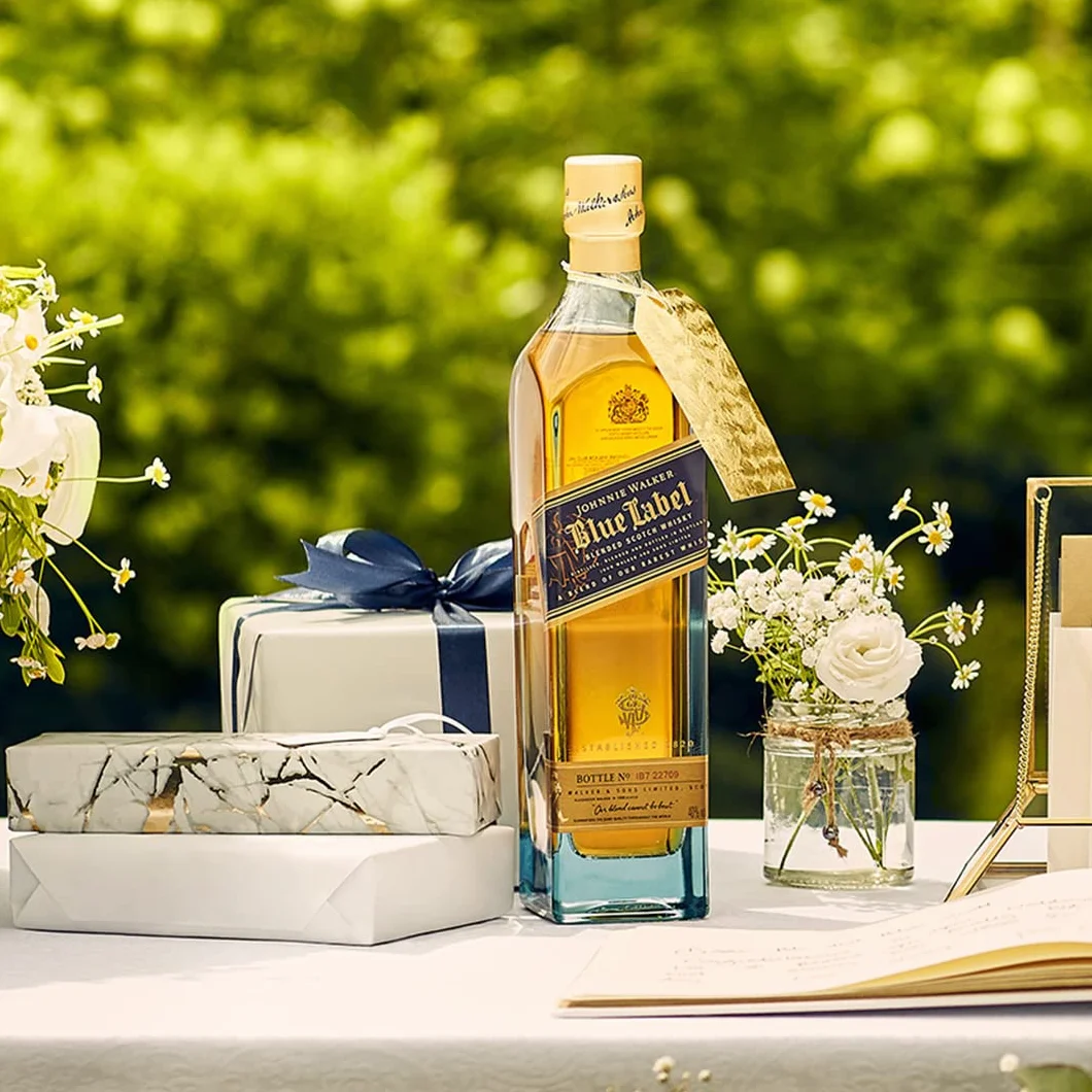Johnnie Walker Blue Label Blended Scotch Whisky - 700 Ml