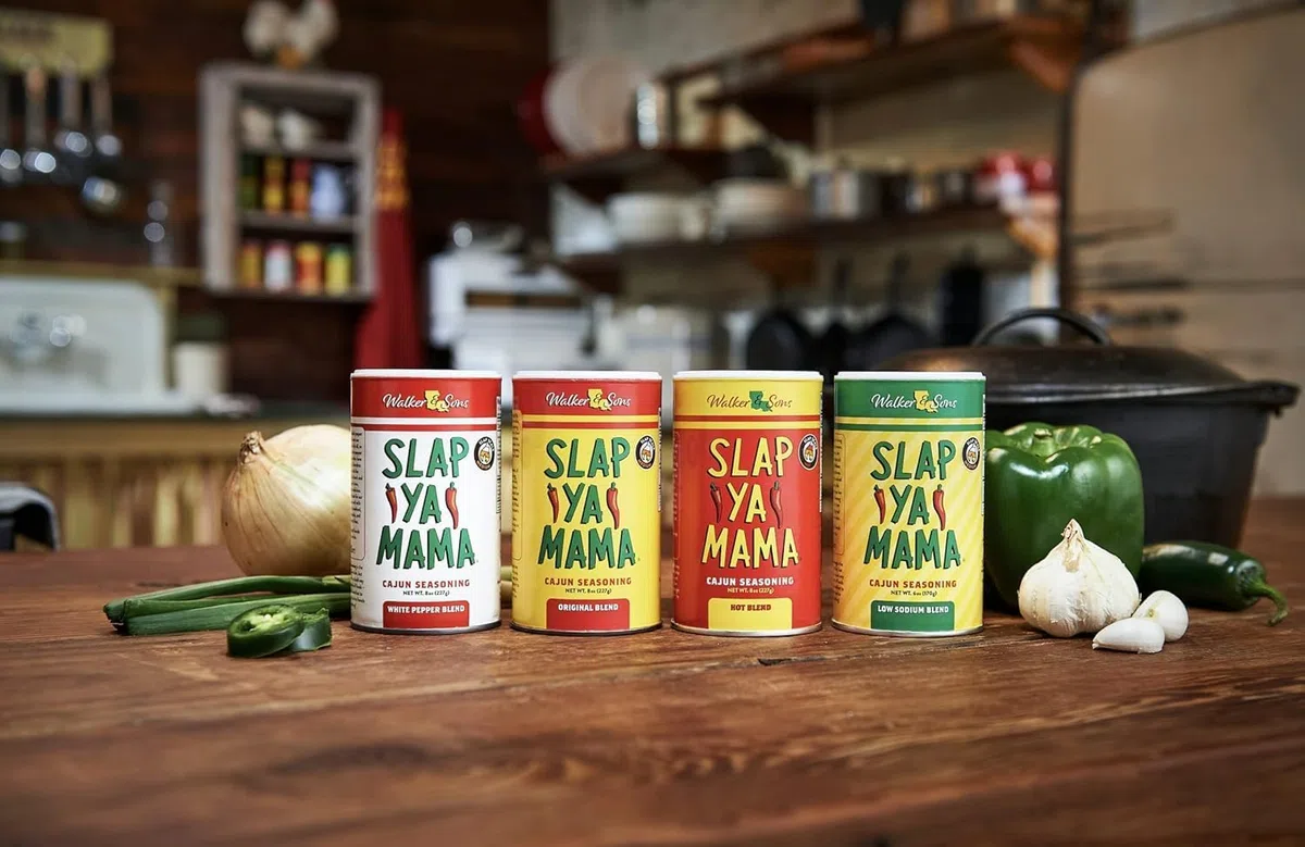 One 8 oz Slap Ya Mama Cajun Seasoning Hot Blend