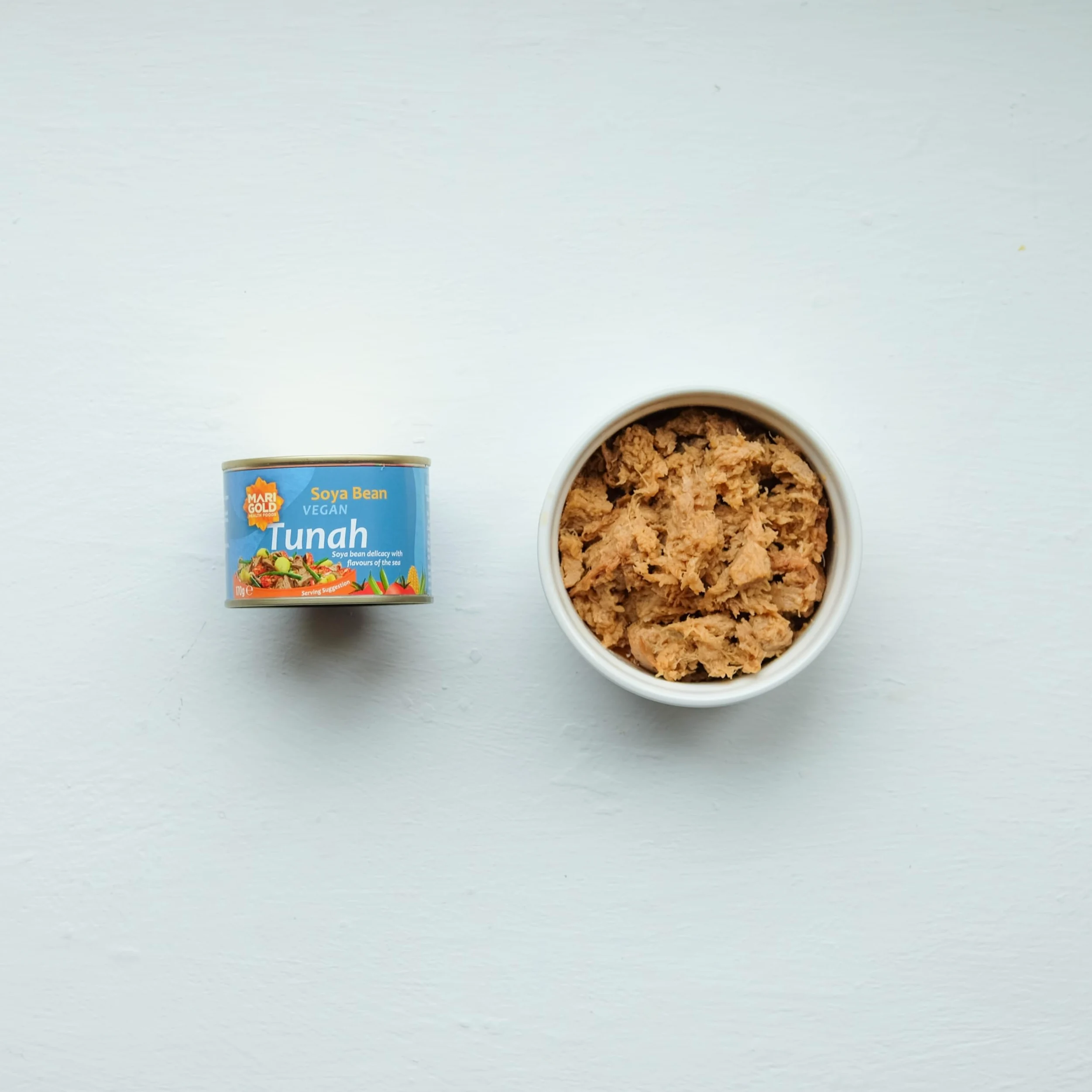 Tonno vegano alla calendula, alternativa al tonno di soia con aromi di mare, 170 g, confezione da 3