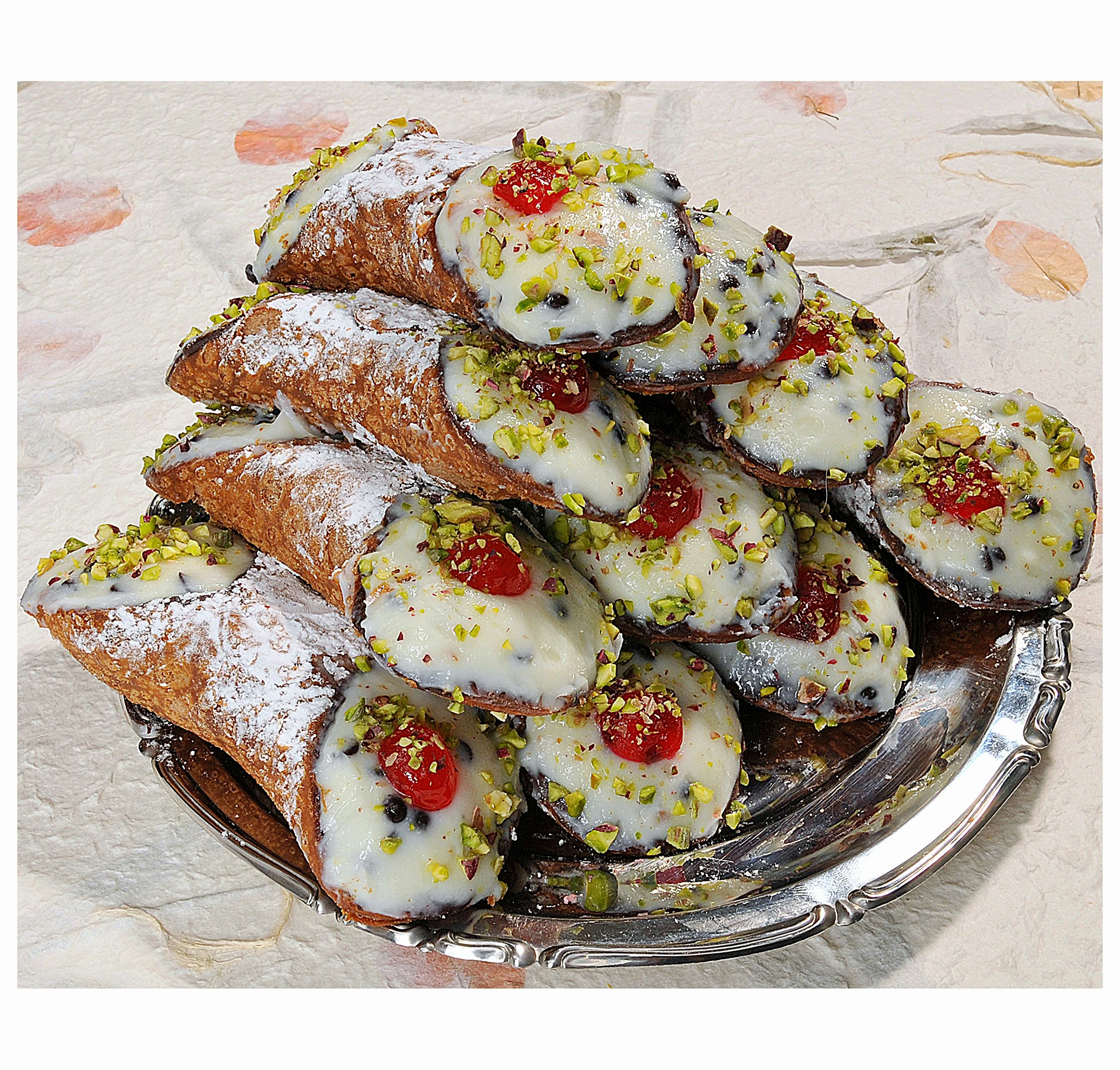 10 Cannoli Siciliani con pura ricotta di pecora con pistacchi - Spedizione 24h