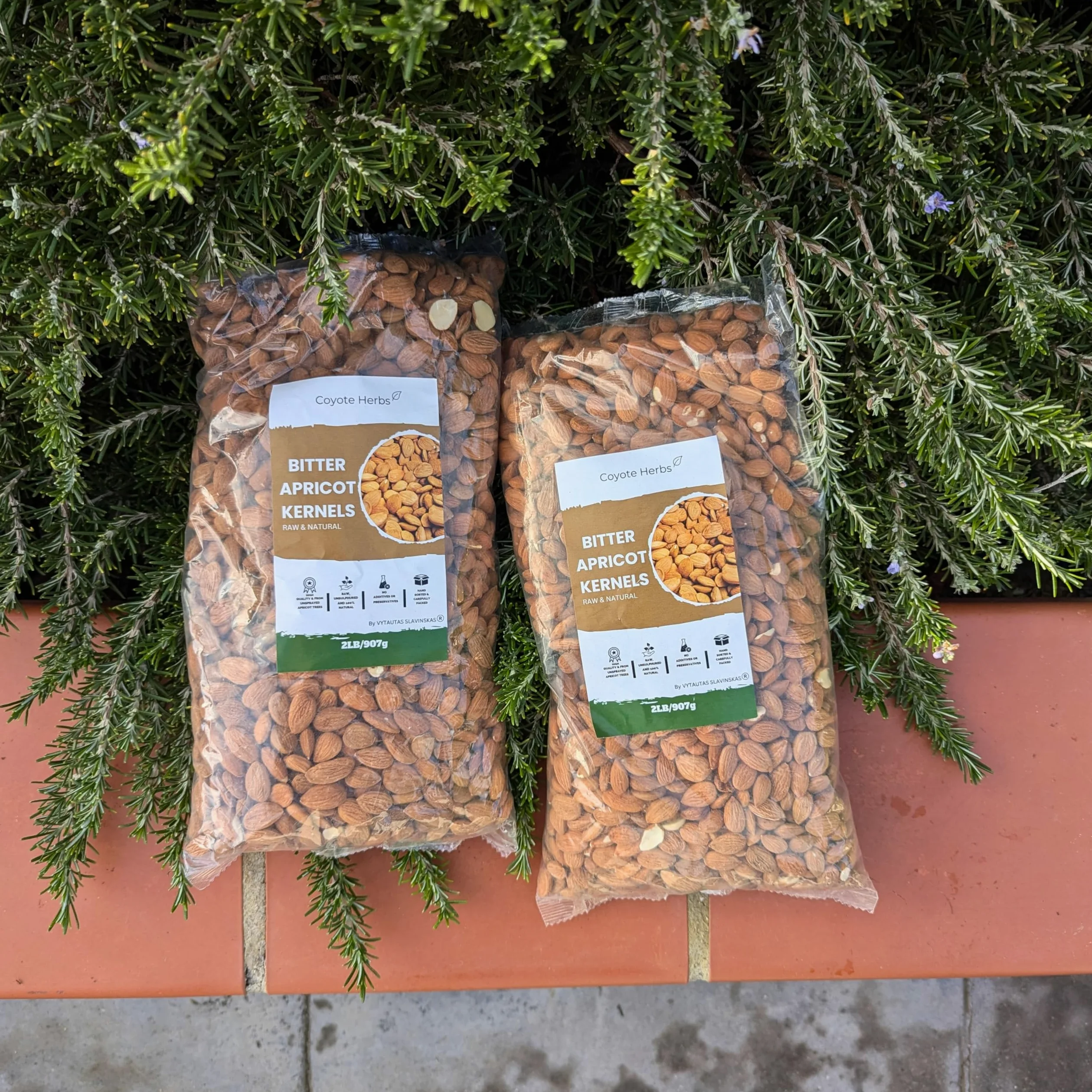 1,816 kg./semi di albicocca amari/Nocciolo di albicocca amaro e crudo/Vitamina b17/mandorle amare