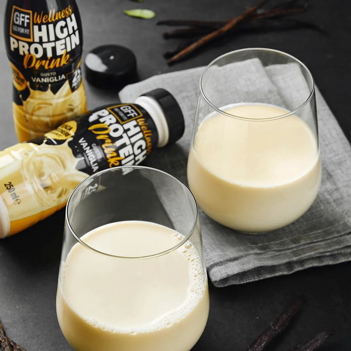 GFF GO FOR FIT GFF Go For Fit | Drink Proteico Gusto Vaniglia, Bevanda a Base di Proteine del Latte, Basso Contenuto di Grassi e Senza Zuccheri Aggiunti, 12 x 250ml