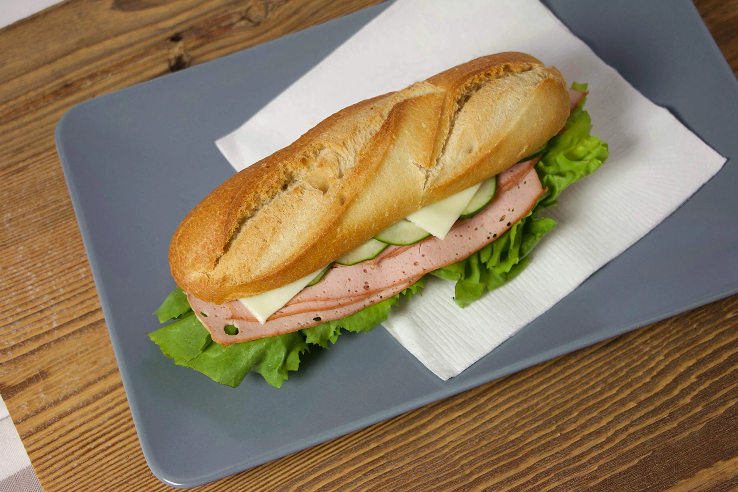 GUSTOS - Polpettone Leberkäse Gustos, 1,6-1,8 kg, Senza Glutine e Senza Lattosio, il Polpettone più amato dell'Alto Adige subito Pronto in Padella