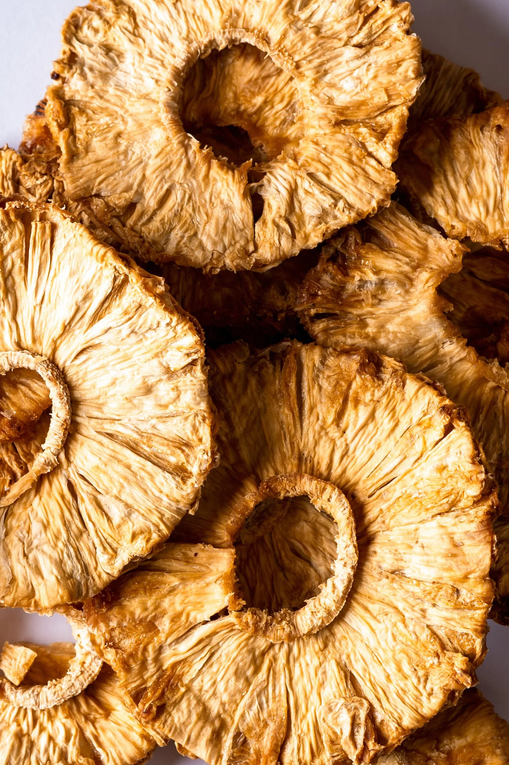 Biojoy Fette di Ananas disidratato BIO (1 kg), senza zucchero aggiuntо e senza zolfo