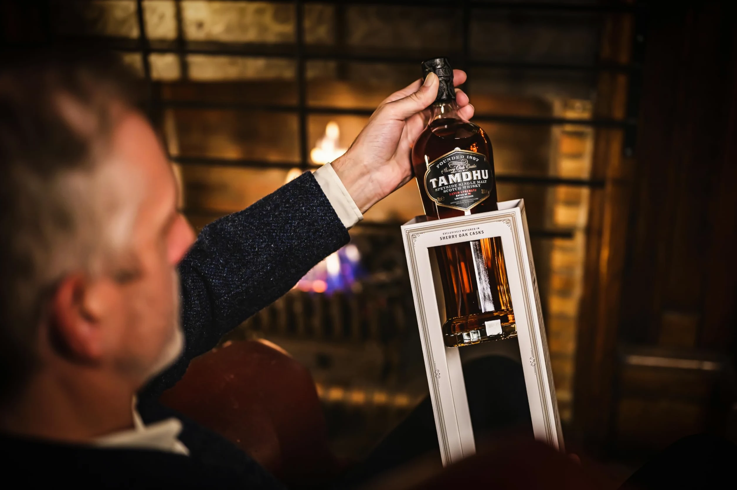 Tamdhu Batch Strenght Whiskey - Single Malt Scotch Whisky Maturato in Botti di Sherry, 57,5%, Bottiglia in Vetro da 70cl