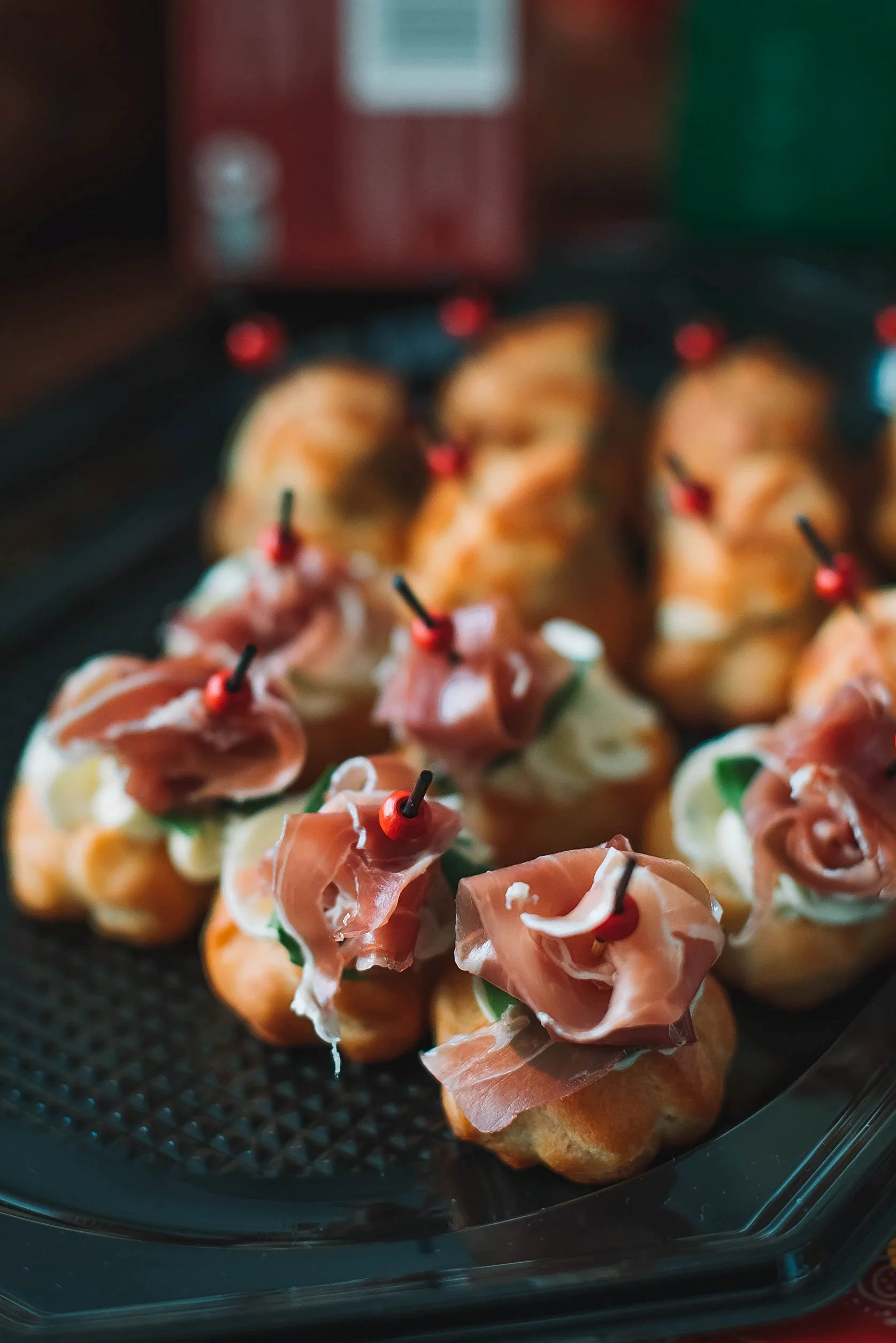 8 x 80 g Prosciutto Crudo Iberico Pata Negra Confezionato Sottovuoto - Prosciutto Spagnolo Ottenuto da Maiali di Razza Iberica al 100% - Jamón Ibérico Affettato a Mano da un Maestro