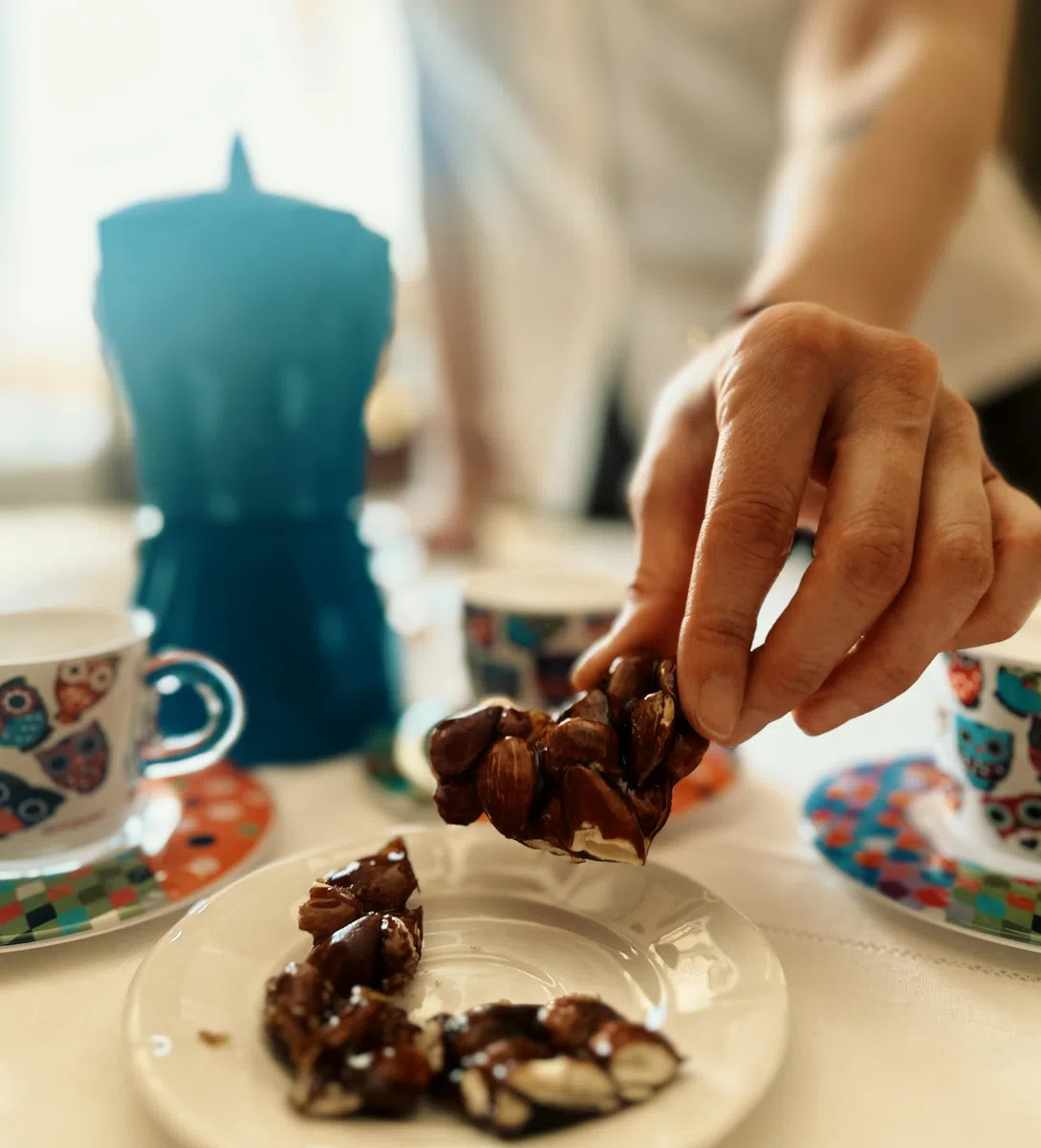 Torronificio Nitro - Croccante Siciliano Artigianale di Mandorle, Pistacchi, Nocciole, Sesamo | Dolce Tipico della Tradizione Siciliana | Confezione regalo da 4 pezzi | Prodotto in Sicilia |