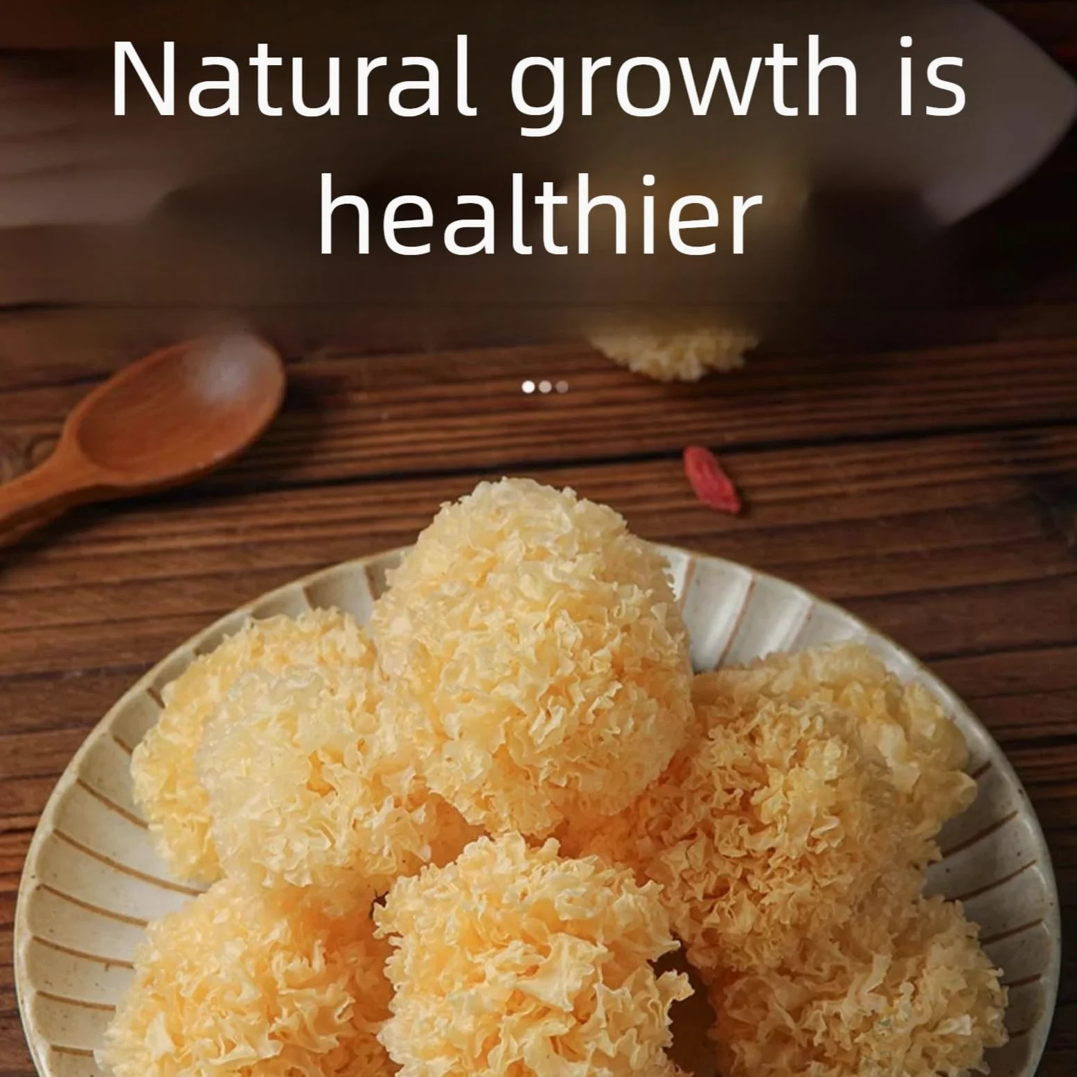 Lunaeturn Fungo Tremella Essiccato Al Naturale Morbido e appiccicoso Essiccato naturalmente al sole Tremella secca premium Adatto per zuppe e dessert Tremella (Fungo Tremella 250g)