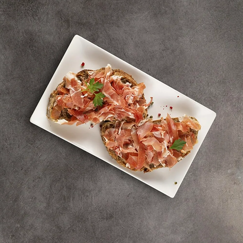 Prosciutto Serrano Gran Reserva Disossato ca. 1 kg | Jamon Serrano stagionato 15+ mesi | Senza additivi | Certificato UE (ETG) | Prodotto in Spagna da The Black Hoof
