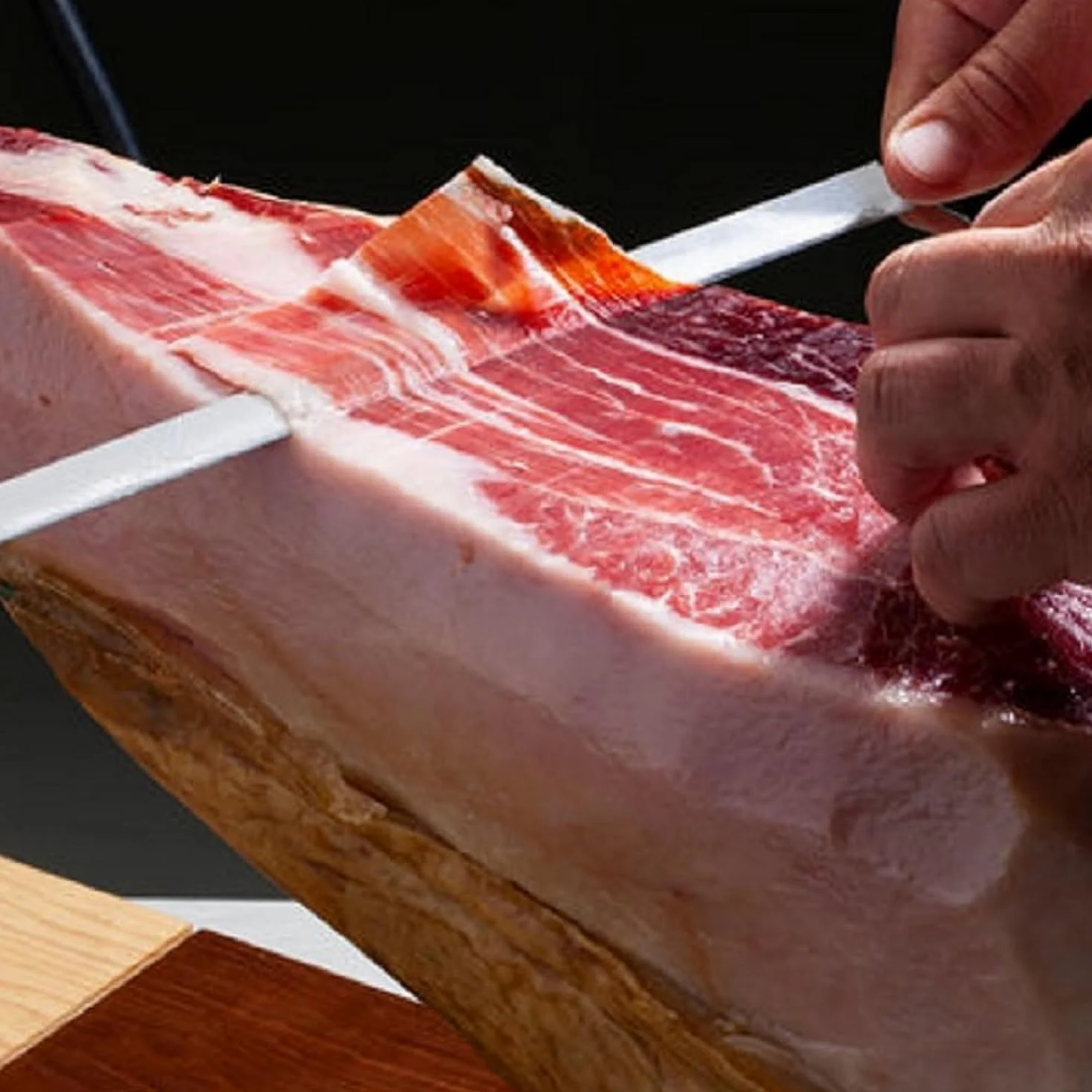 LalolaGourmet I Prosciutto Serrano Spagnolo -Trevélez I.G.P 7.5/8 kg Etichetta BLU, Stagionatura Naturale 100% Minima 17 Mesi, Senza glutine, Senza additivi