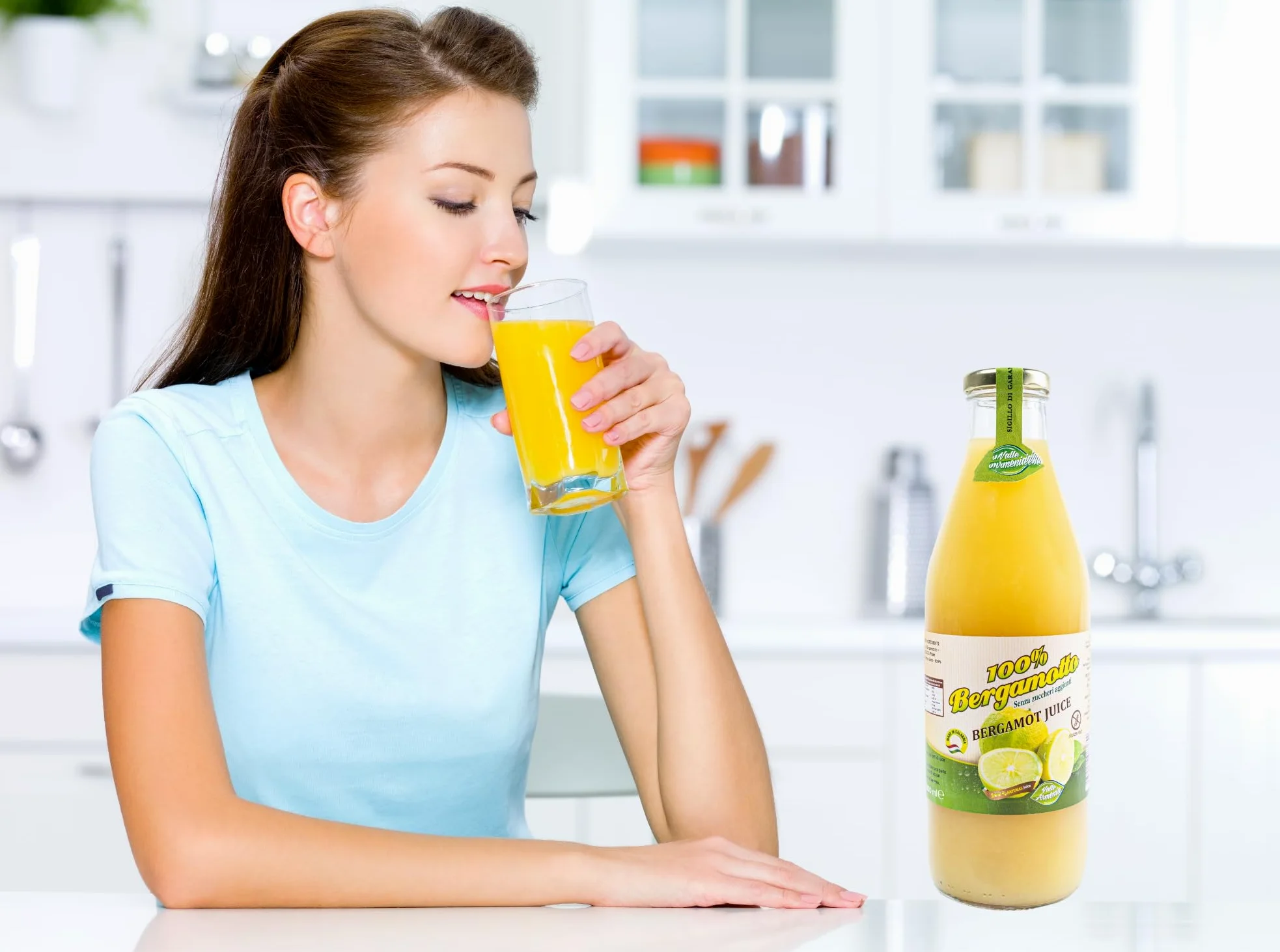 Celebra il Gusto Autentico con il Succo di Bergamotto Puro: Sei Bottiglie da un Litro per un'Esplosione di Freschezza!