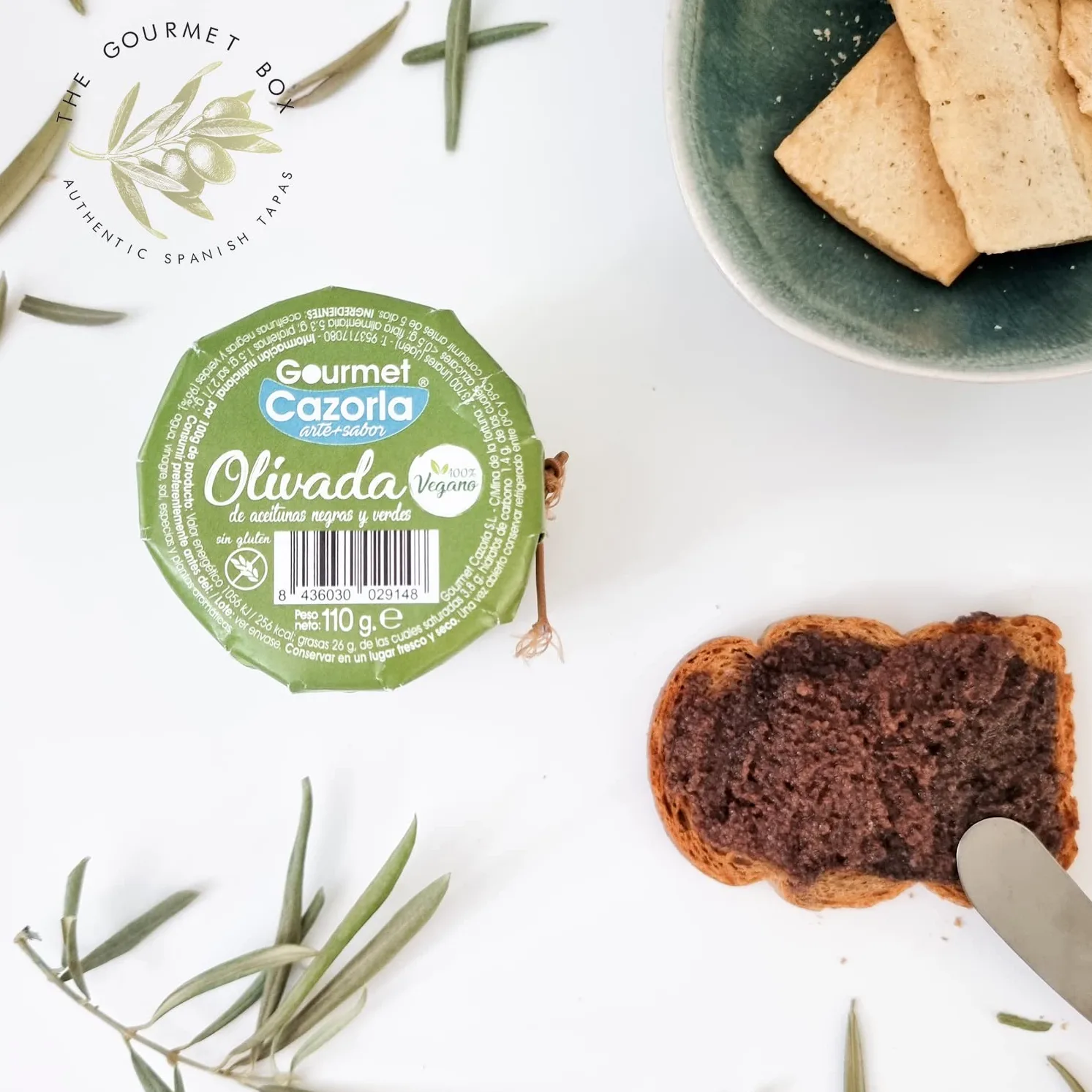 GOURMET BOX | Cesto Gourmet | Regalo per Occasioni Speciali | Prodotti Ibérici Delicatessen, Formaggio Pecorino al 100%, Paté (Olivada e Perdiz), Picos Gourmet e Olio Extra Vergine di Oliva