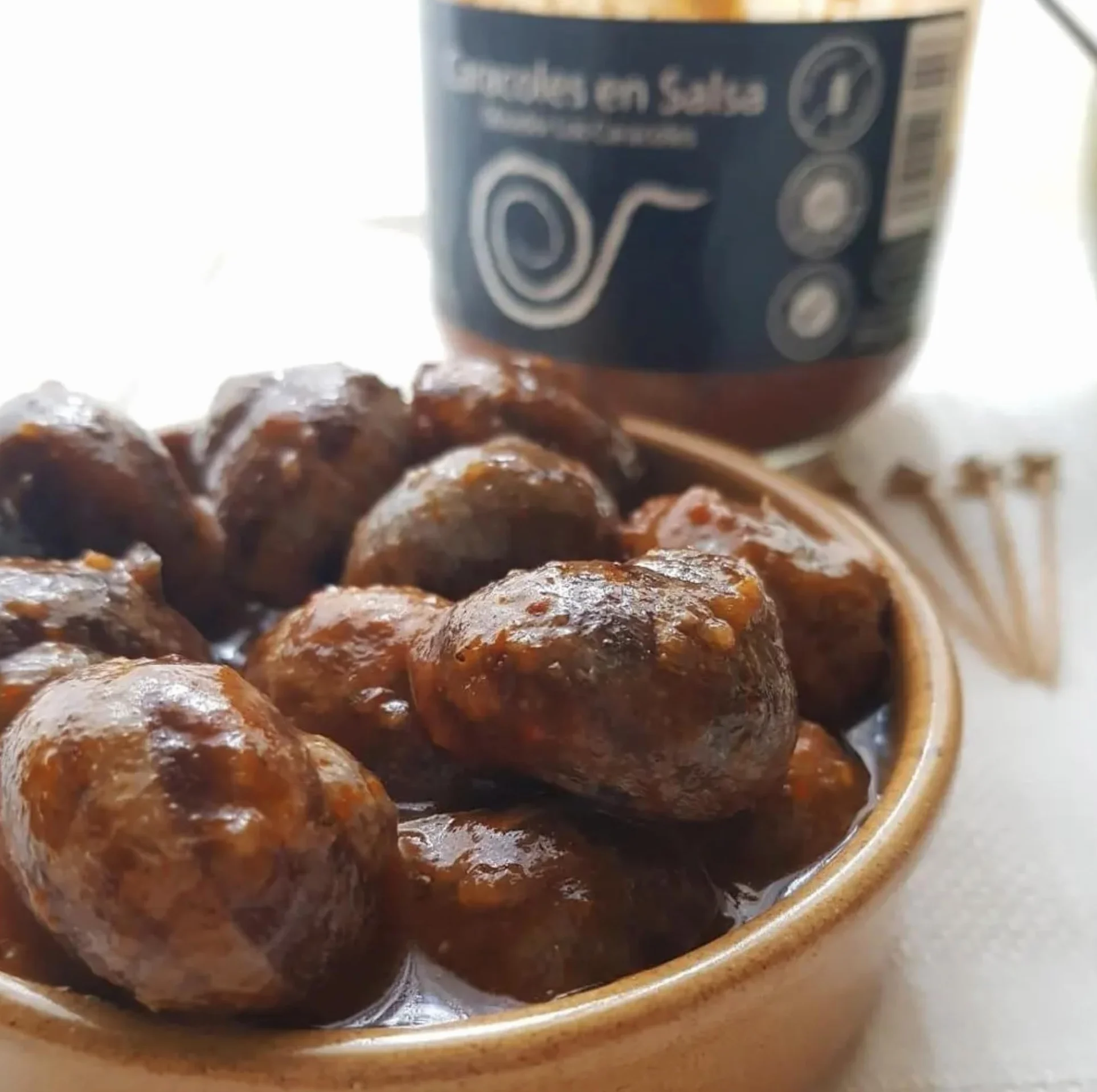 Lumache da mangiare. Lumache in salsa. Lumache cotte 550gr (Confezione da 8). Ricetta familiare, casalinga e artigianale. Conserve gastronomiche. Regalo originale per tutti. Prodotto 100% fatto Spagna