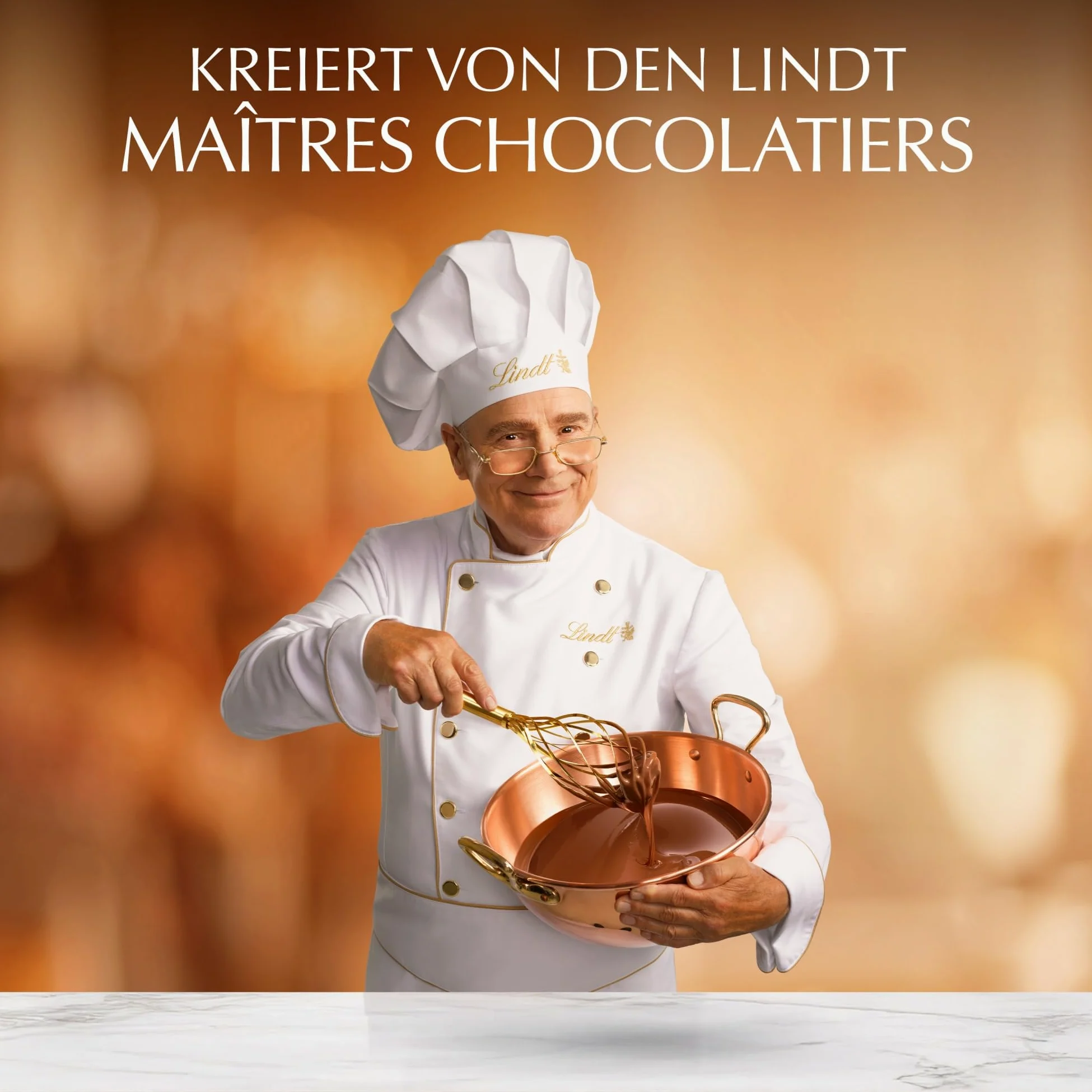 Lindt Napolitains Praline di Cioccolato al Latte, Fondente, con Nocciole, 150 Cioccolatini, in confezione assortita maxi formato 1kg