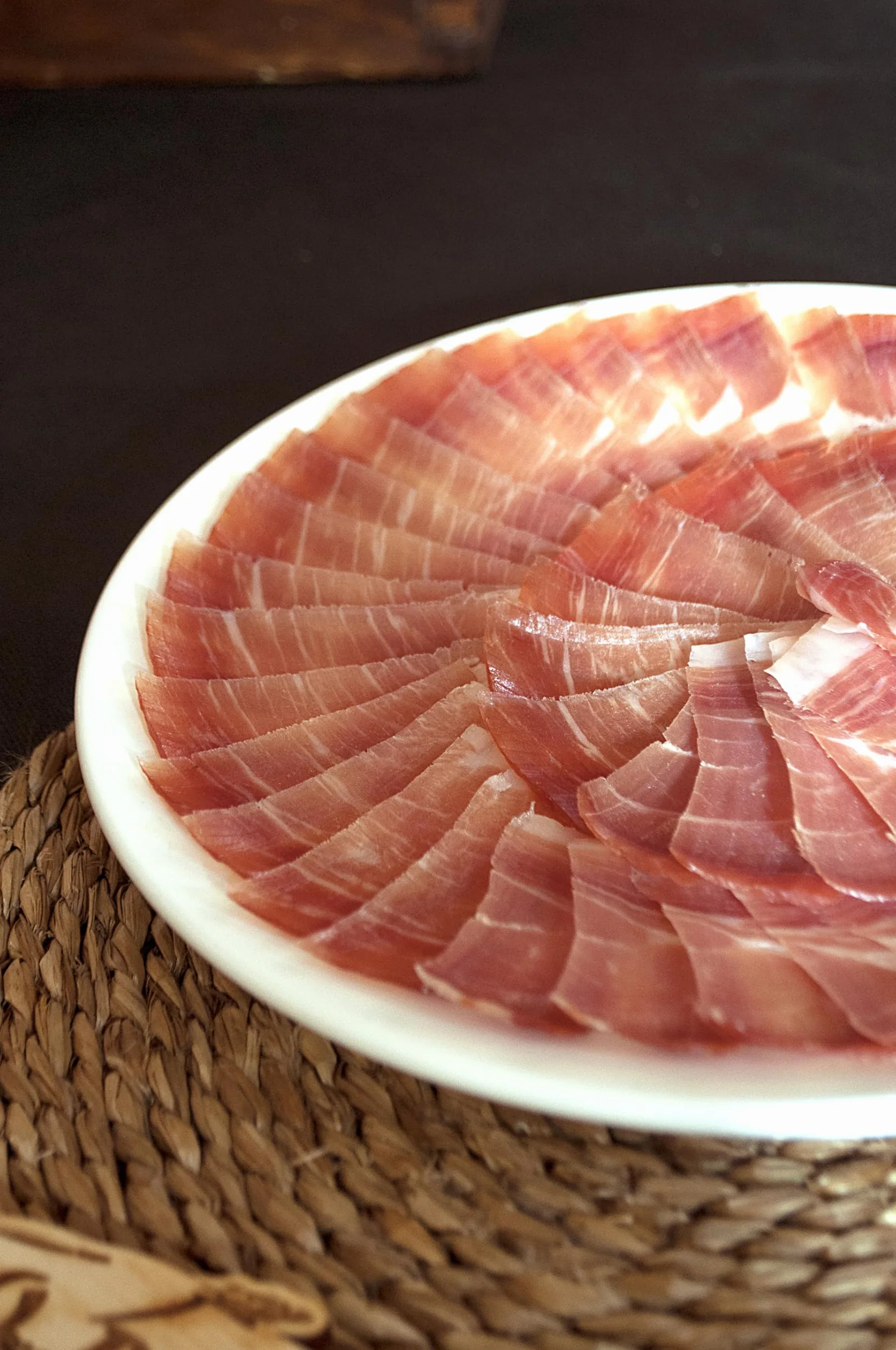 Prosciutto Spagnolo (Spalla) NICO + Porta Prosciutto + Coltello 4,5 kg