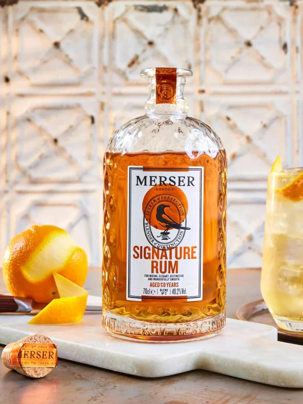 Rum Merser 8 Anni Invecchiato, 70 cl, Distillato Nei CARAIBI, Merser Signature combina i migliori rum delle Barbados, Giamaica e Repubblica Dominicana, invecchiati fino a 8 anni.