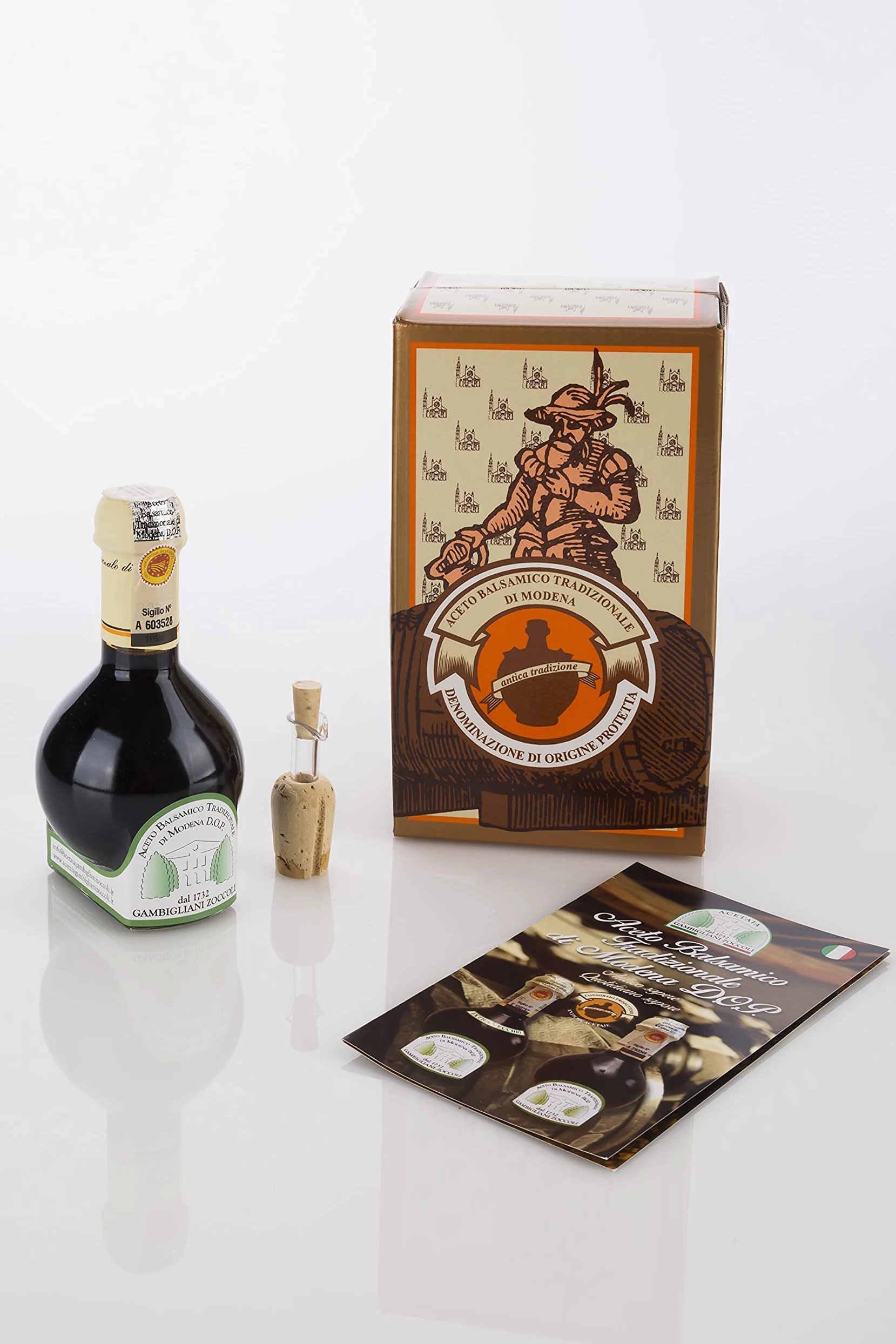 GAMBIGLIANI ZOCCOLI – ACETO BALSAMICO TRADIZIONALE DI MODENA CERTIFICATO D.O.P. MINIMO 12 ANNI D'INVECCHIAMENTO. Confezionato nel cofanetto ufficiale del consorzio produttori Antiche Acetaie