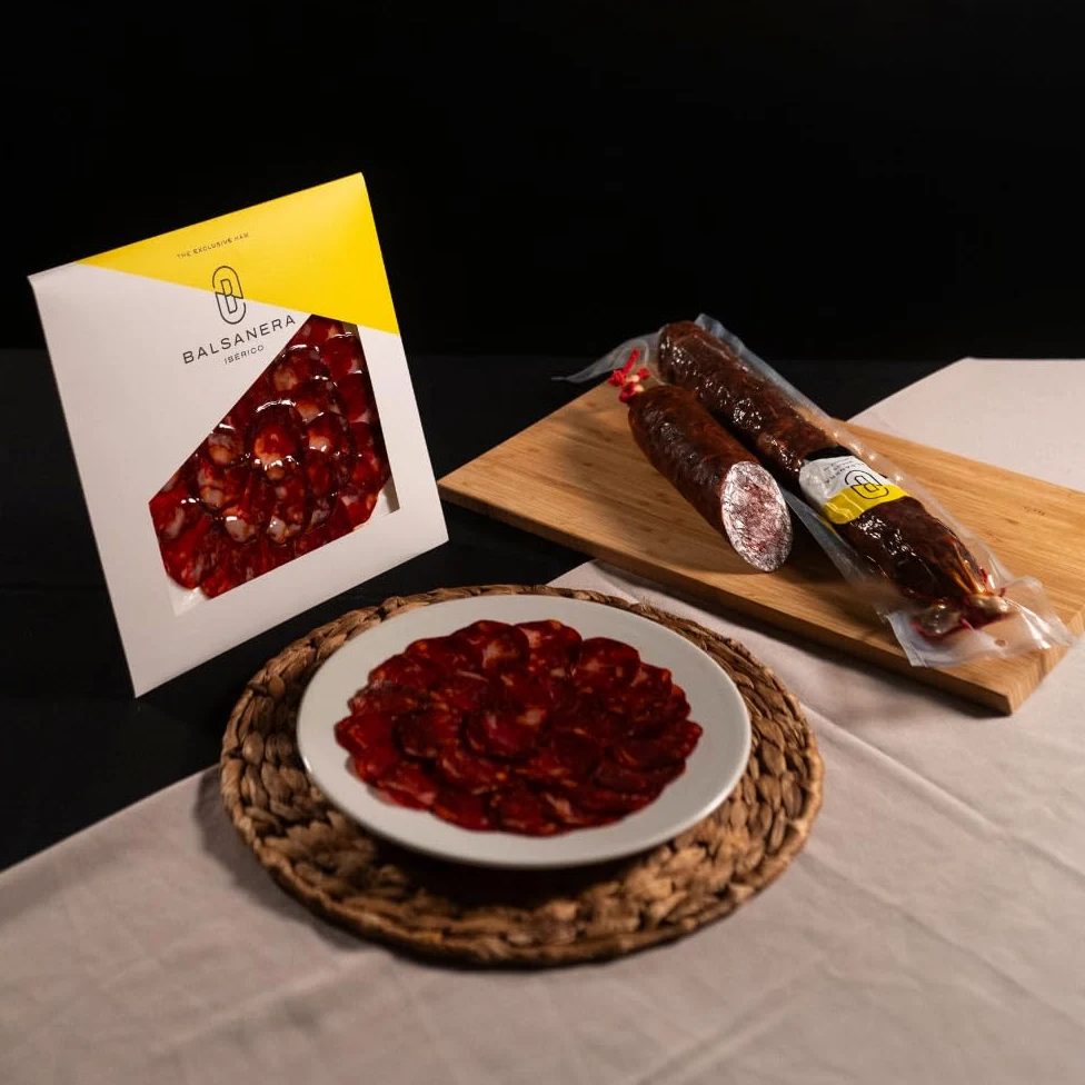 Balsanera Ibérico - Chorizo Iberico di Ghianda (1/2 Pieza) | Peso approssimativo: 500gr | Stagionatura: 4-5 meses | Sottovuoto