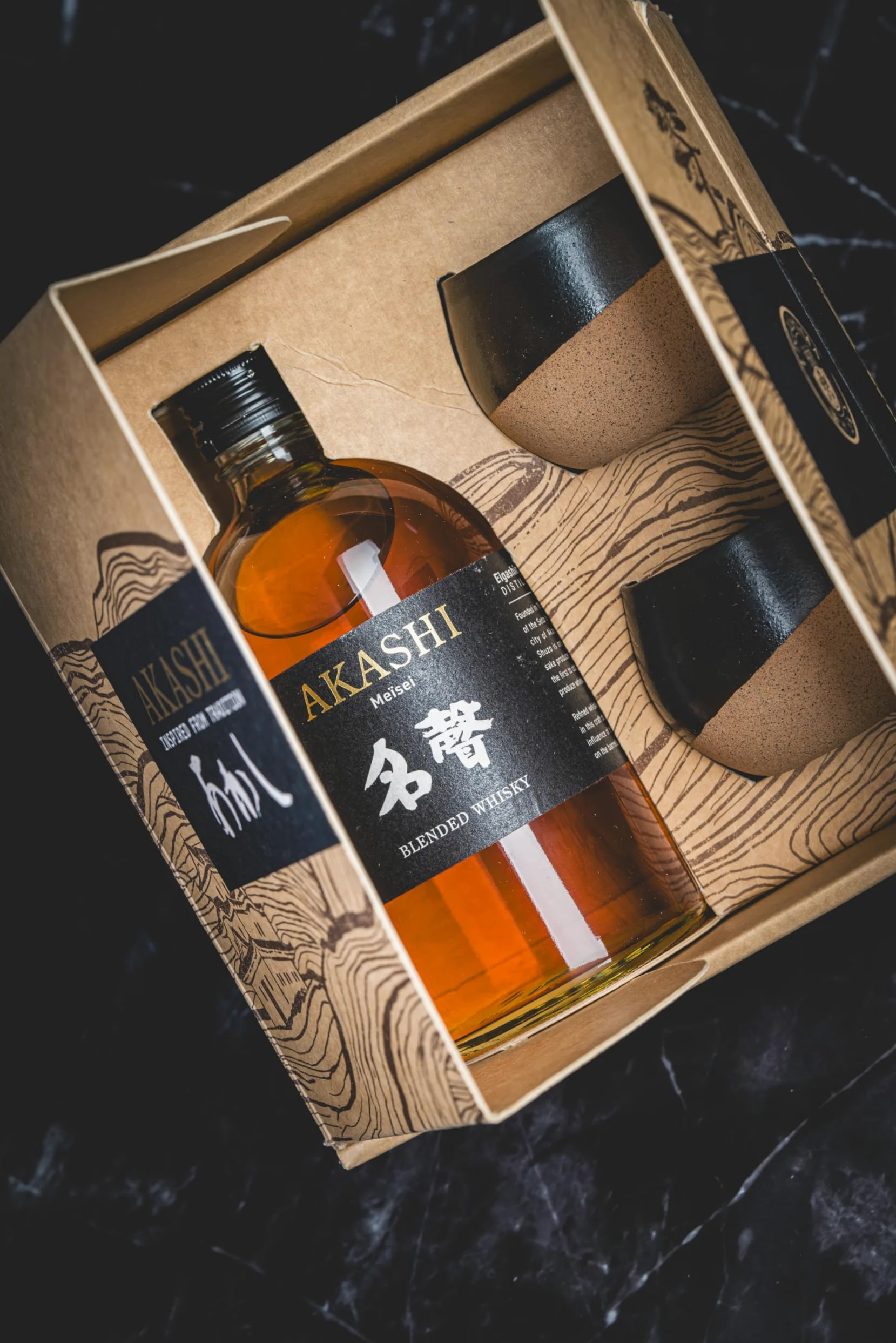 Akashi Whisky Meisei Special Pack con 2 Bicchieri"Japanese Style" - 500 ml